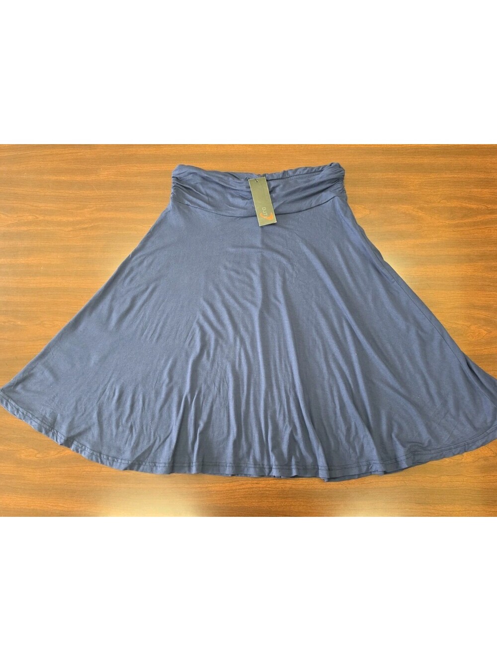 DJT Women Skirt Medium Navy Blue Stretchy Flared Casual Pull On Basic Clean Girl